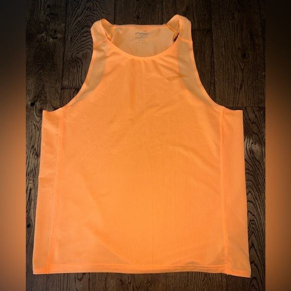 Brooks Tops - Brooks Women’s Orange Running Tank Size Small